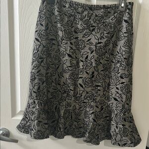 LOFT Black and White A-Line Ruffled Skirt
